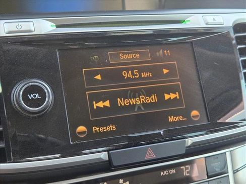 Used 2014 Honda Accord Touring image 14