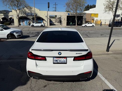 Used 2021 BMW 540i w/ M Sport Package image 10