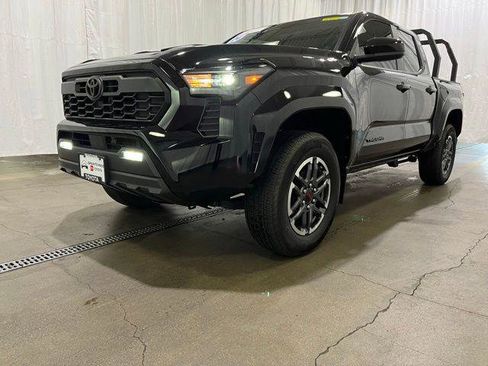 Certified 2024 Toyota Tacoma TRD Sport AWD/4WD image 23