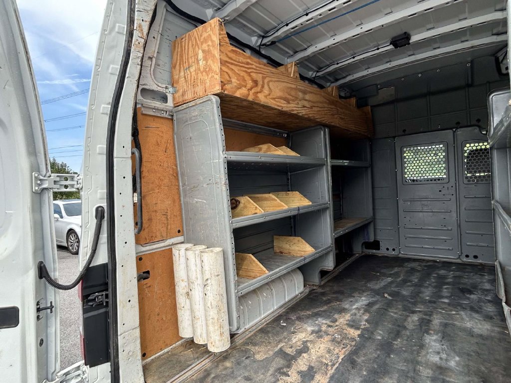 Used 2018 Nissan NV 2500 SV RWD image 12