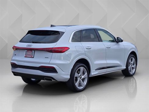 New 2025 Audi Q5 Premium Plus image 6