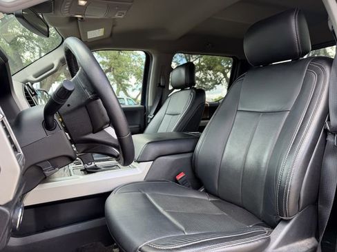 Used 2019 Ford F150 Lariat RWD image 7