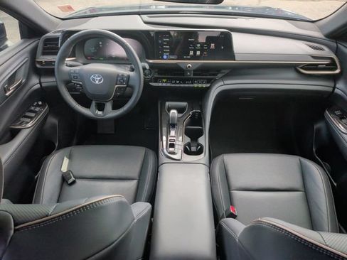 Used 2026 Toyota Crown AWD/4WD image 29
