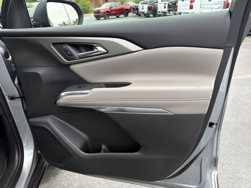 New 2026 Chevrolet Traverse LT FWD image 16