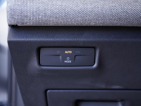 Certified 2026 Volkswagen Tiguan S FWD image 18