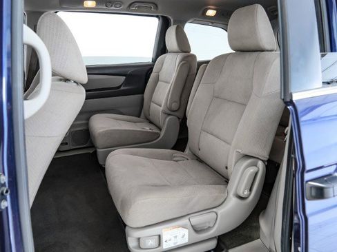 Used 2015 Honda Odyssey LX image 33