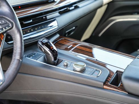 Used 2023 Cadillac Escalade Premium Luxury AWD/4WD image 21