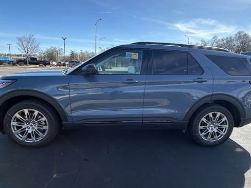 New 2026 Ford Explorer Active image 7