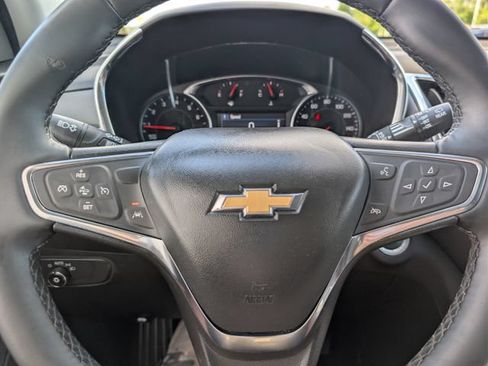 Used 2024 Chevrolet Equinox LT FWD image 21