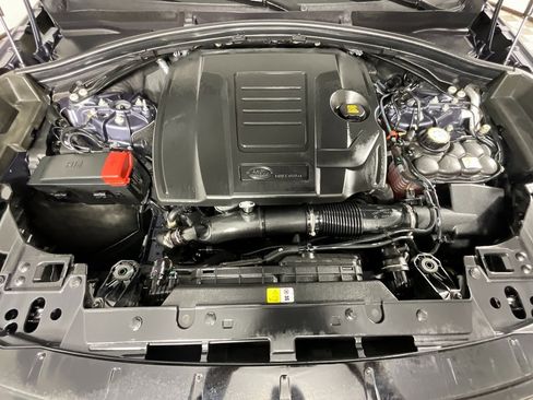Certified 2025 Land Rover Range Rover Velar S image 29