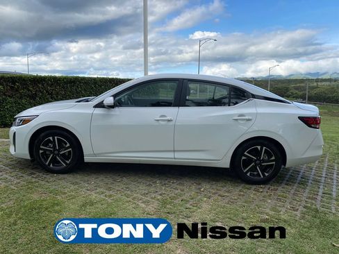 Used 2024 Nissan Sentra SV FWD image 4