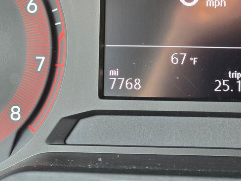 Used 2020 Volkswagen Jetta SE w/ SE Cold Weather Package FWD image 32