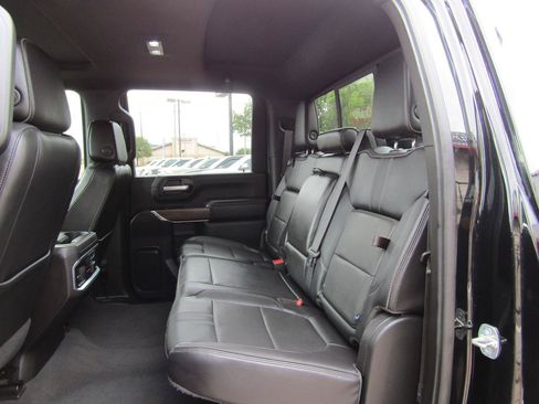 Used 2021 Chevrolet Silverado 2500 High Country w/ Z71 Off-Road Package AWD/4WD image 11