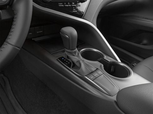 Used 2023 Toyota Camry SE w/ Audio Upgrade Package FWD image 26