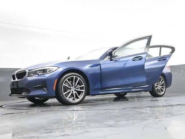 Used 2021 BMW 330i xDrive Sedan AWD/4WD image 43