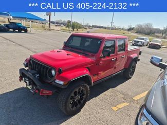 Used 2025 Jeep Gladiator Sport video 1
