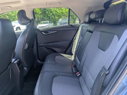 Used 2023 Kia Niro EX Touring FWD image 15