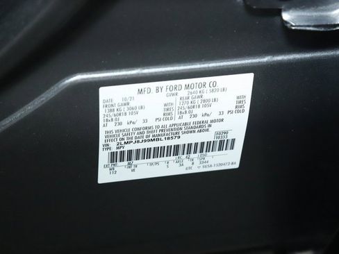 Used 2021 Lincoln Nautilus AWD image 20