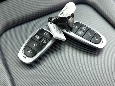 Used 2023 Hyundai Palisade Limited image 38