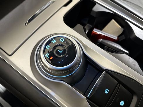 Used 2023 Ford Explorer XLT image 16