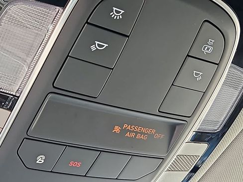 Used 2021 Hyundai Santa Fe SEL FWD image 23