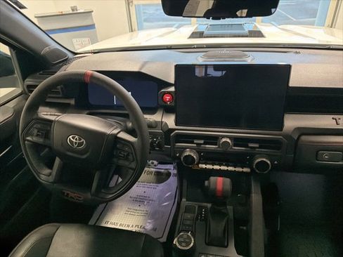 Used 2025 Toyota Tacoma TRD Pro image 26