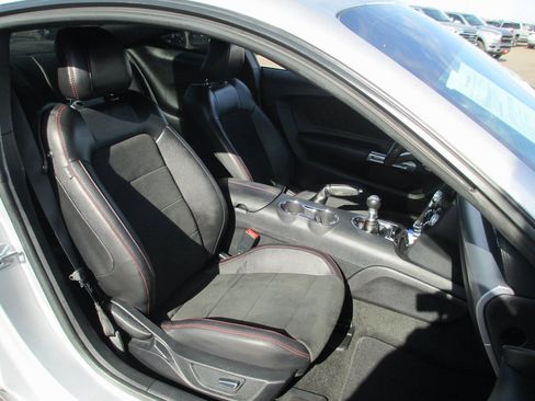 Used 2017 Ford Mustang GT Premium w/ Equipment Group 401A image 17