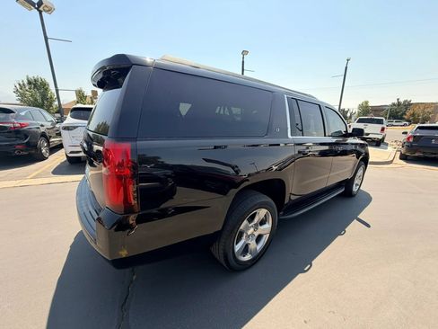 Used 2020 Chevrolet Suburban LT AWD/4WD image 4
