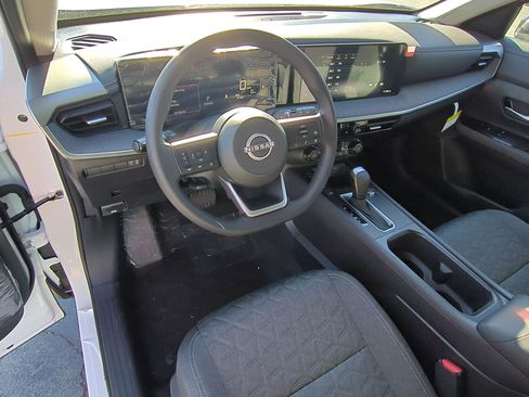 New 2026 Nissan Kicks SV image 11