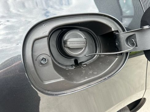 Used 2026 Porsche Macan Turbo AWD/4WD image 41