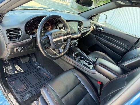 Used 2025 Dodge Durango GT image 2