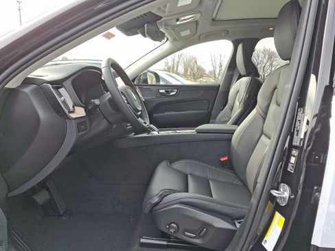 New 2026 Volvo XC60 B5 Ultra w/ Protection Package Premier image 9