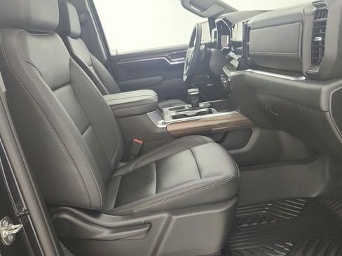 Used 2025 Chevrolet Silverado 1500 RST image 31