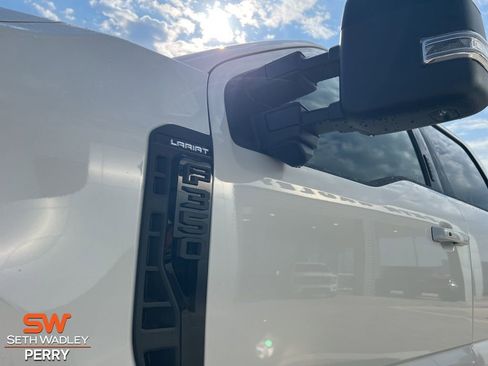 New 2026 Ford F350 Lariat w/ Black Appearance Package image 10