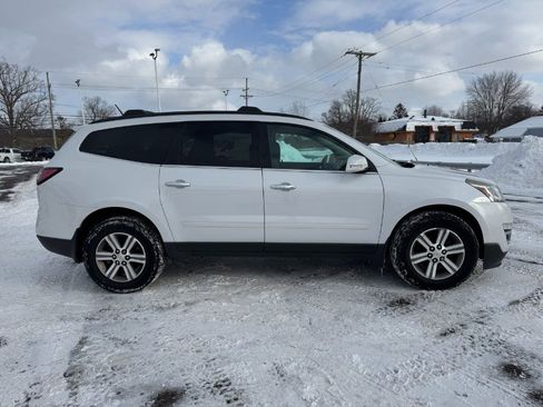 Used 2016 Chevrolet Traverse LT image 6