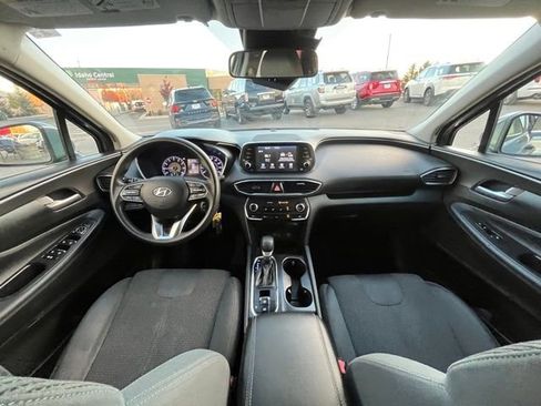 Used 2019 Hyundai Santa Fe SE image 32