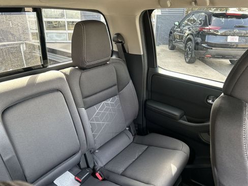 New 2026 Nissan Frontier SV w/ SV Convenience Package image 7