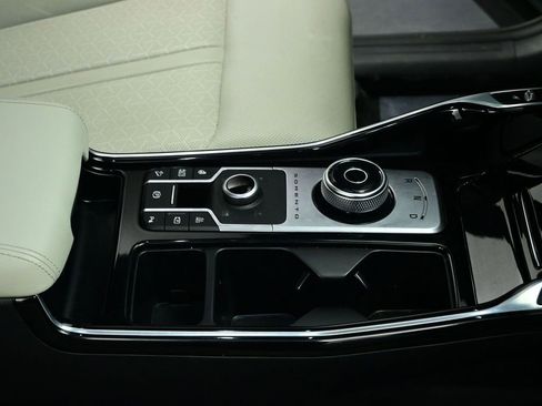 Certified 2022 Kia Sorento SX Prestige w/ Panoramic Sunroof Package image 30