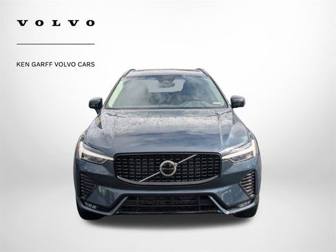 New 2025 Volvo XC60 B5 Core w/ Protection Package Premier image 10