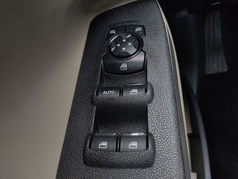 Used 2020 Ford EcoSport S image 27