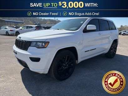 Used 2017 Jeep Grand Cherokee Altitude
