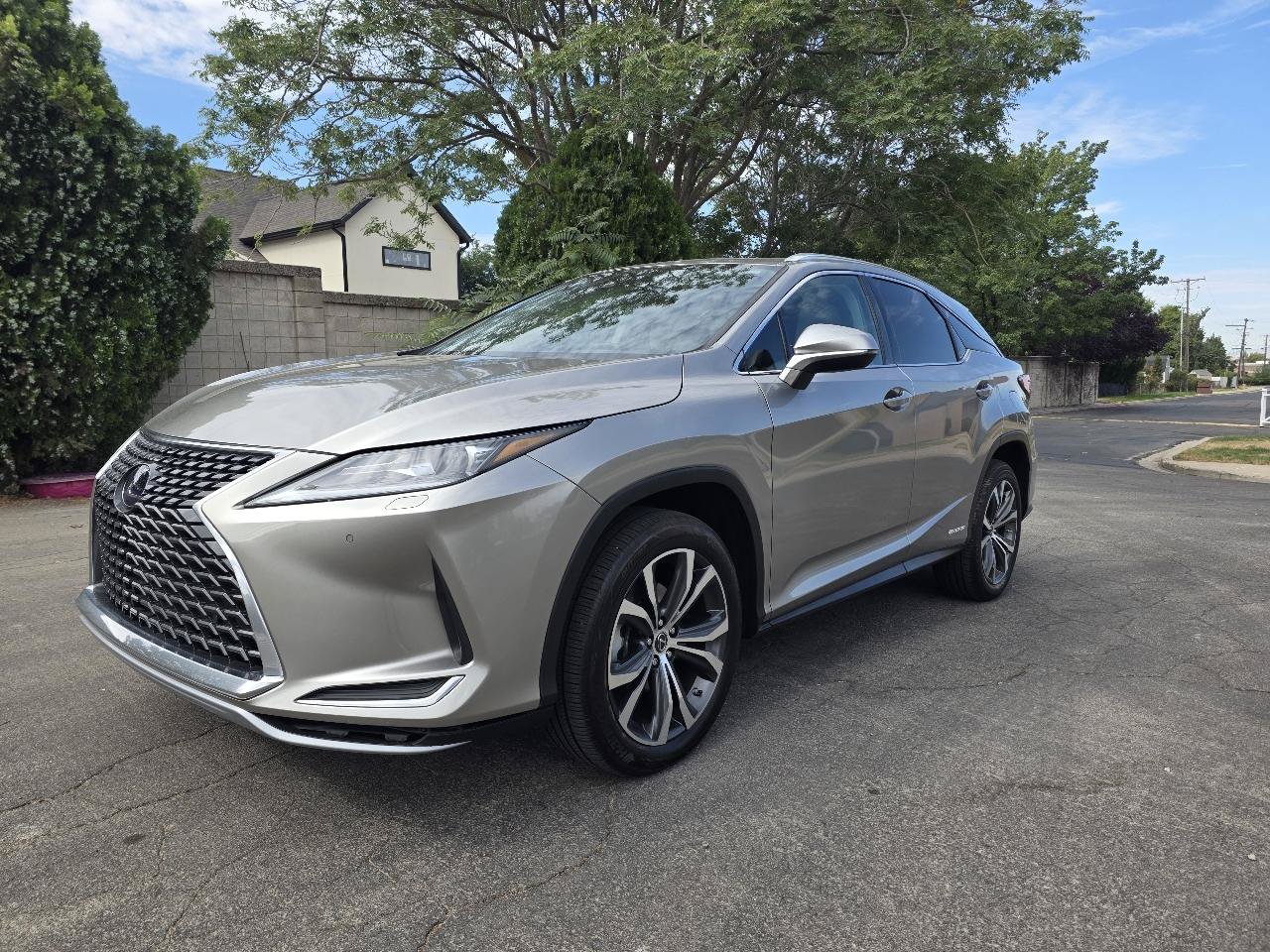 Used 2022 Lexus RX 450h AWD w/ Premium Package image 1