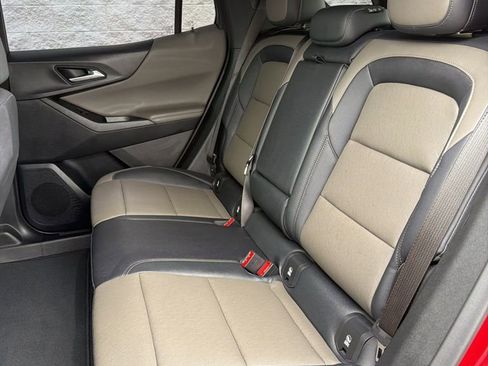 Used 2025 Chevrolet Equinox LT w/ Convenience Package II image 22