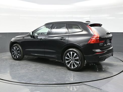 Used 2025 Volvo XC60 B5 Plus w/ Climate Package AWD/4WD image 4