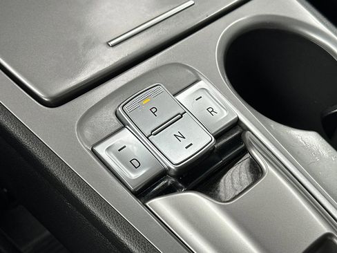 Used 2023 Hyundai Kona Limited image 26