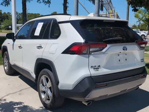 Certified 2020 Toyota RAV4 Limited AWD/4WD image 8