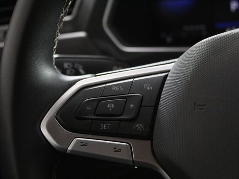 Used 2023 Volkswagen Tiguan SE image 20