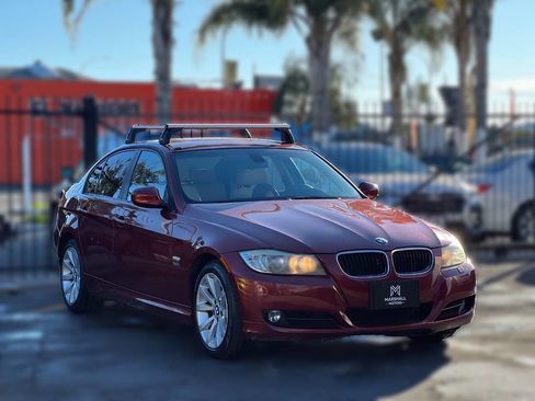 Used 2011 BMW 328i xDrive Sedan AWD/4WD image 1