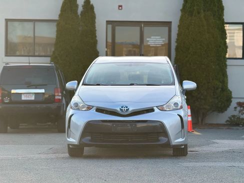 Used 2015 Toyota Prius V Four image 3