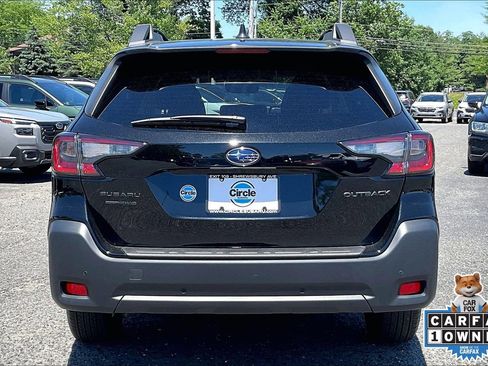 Certified 2025 Subaru Outback Onyx Edition AWD/4WD image 4